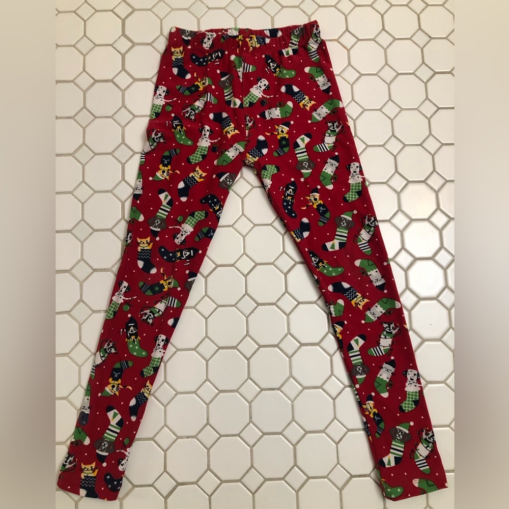 Girls 6/8 Red festive tights